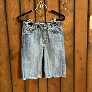 Old Navy youth boys jeans shorts size Large (10/12).